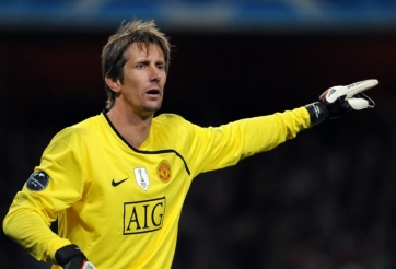 Chùm ảnh sự nghiệp của Edwin van der Sar: Thủ môn vĩ đại bậc nhất của Quỷ đỏ