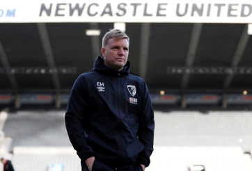 Newcastle khởi đầu tệ hại, Eddie Howe lập tức nhận phán quyết từ giới chủ Ả Rập
