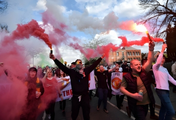 Tranh cãi gay gắt với đội hình 11 cầu thủ xuất sắc nhất kết hợp MU vs MC