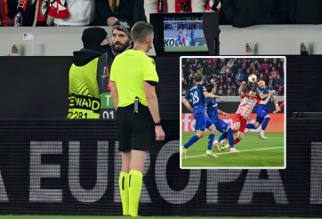 Bóng chạm tay 100%, VAR vào cuộc nhưng tại sao West Ham bị tước pen?