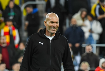 Zinedine Zidane tái xuất, cập bến gã khồng lồ bóng đá châu Âu?