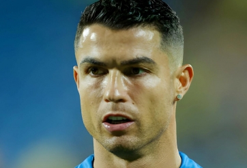 Lập hat-trick thứ 2 liên tiếp, Ronaldo đạt cột mốc vĩ đại trong lịch sử bóng đá