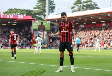 Bournemouth và MU hoà kịch tính tại vòng 33 Ngoại hạng Anh