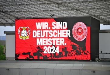 Frimpong với Xhaka: 'Cậu đến từ Arsenal, cậu vô địch tại đây'