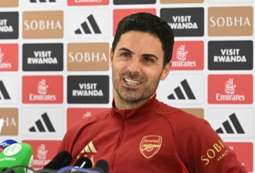 Mikel Arteta chỉ người hay nhất trong chiến thắng 5 sao trước Chelsea
