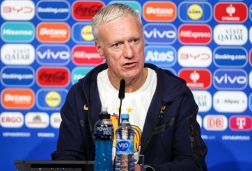 Deschamps gay gắt khi Pháp bị chê đá nhàm chán