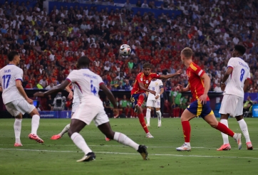 Lamine Yamal lập siêu phẩm vào lưới Pháp tại bán kết Euro đến 2 lần