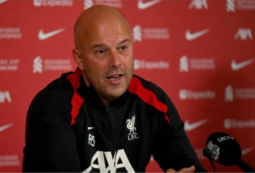 Arne Slot cập nhật chuyển nhượng Liverpool đầy hấp dẫn