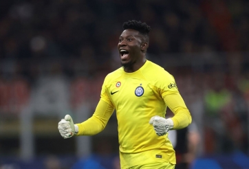 Chelsea muốn dùng 'tiền đạo phòng ngự' để đổi lấy Onana