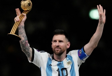 HLV Scaloni đến sân, đã rõ tương lai Messi trên đội tuyển Argentina