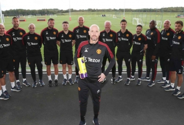 CĐV MU hoài nghi khi Erik Ten Hag giành HLV xuất sắc nhất tháng