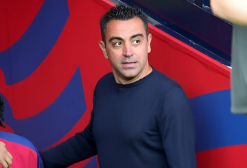 Barca bị chỉ trích tệ bạc khi sa thải HLV Xavi