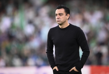 Xavi muốn nâng cấp hàng thủ với 'người thừa' của Man City