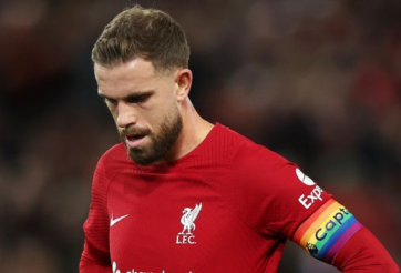 Henderson sang Ả Rập, Liverpool có ngay mục tiêu thay thế 70 triệu bảng