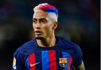 Mahrez đến Ả Rập, Man City ngay lập tức nhắm sao Barca thay thế