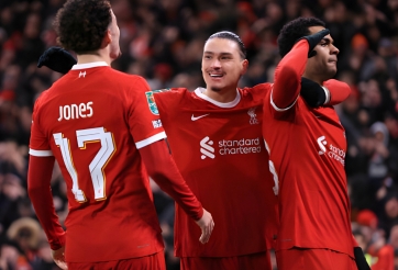 Ngược dòng 3 phút, Liverpool sáng cửa vào chung kết Carabao Cup