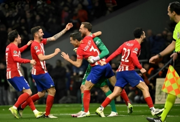 Tạm biệt Inter, Atletico vào tứ kết C1 sau loạt penalty định mệnh