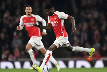 Arsenal nhận thất bại nặng nề trước đội bóng Championship