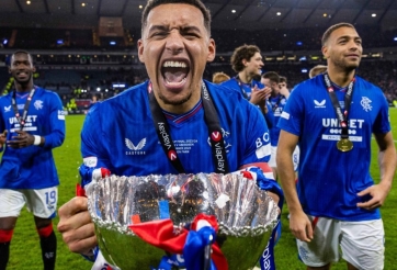 Cầu thủ giá 7 triệu Euro phá kỷ lục ghi bàn mọi thời đại của Anh