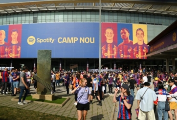 Barca ấn định ngày trở lại thánh địa Camp Nou