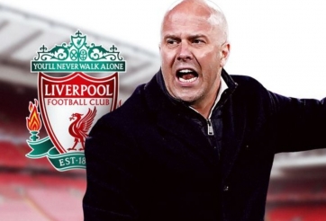 HLV Arne Slot chính thức lên tiếng việc đến Liverpool