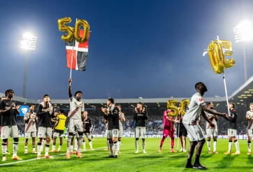 Leverkusen dội cơn mưa bàn thắng vào lưới Bochum, chạm mốc 50 trận bất bại