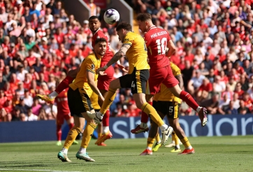 Liverpool tạm biệt Klopp bằng 3 điểm ngọt ngào trước Wolves