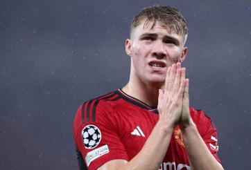 Everton nhận án phạt, fan MU lập tức 'không rét mà run'