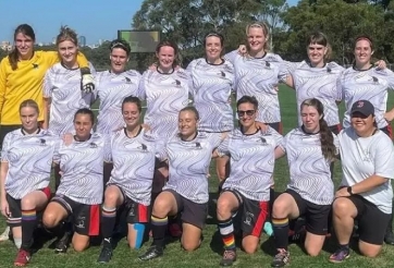 Đội bóng có 5 cầu thủ chuyển giới bị cáo buộc đá gãy chân đối thủ