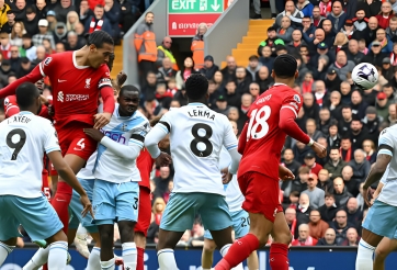 HLV tuyên bố Crystal Palace xứng đáng thắng Liverpool
