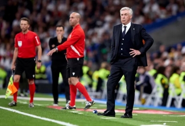 Ancelotti thẳng thừng phản bác Xavi sau chiến thắng ở Siêu kinh điển