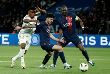 Mbappe dự bị, PSG vẫn đại thắng Lyon