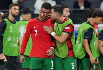 Suýt thành tội đồ, báo chí Bồ Đào Nha nói gì về đội trưởng Cristiano Ronaldo?