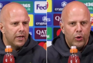 Fan Liverpool không vui khi Slot liên tục nhắc tới một cái tên