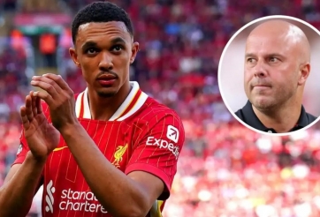 Arne Slot nói điều bất ngờ về Alexander-Arnold sau trận thắng Leicester