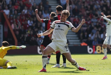 Chơi hơn người, MU hòa chật vật Bournemouth phút bù giờ