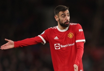 Bruno Fernandes gây tranh cãi trước thềm chung kết với Tottenham