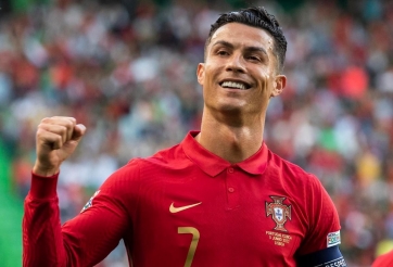 40 tuổi, Ronaldo vẫn khiến mọi đối thủ phải khiếp sợ