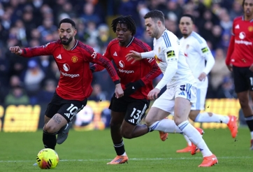 Trận Leeds vs MU gây tranh cãi vì sự cố khó tin