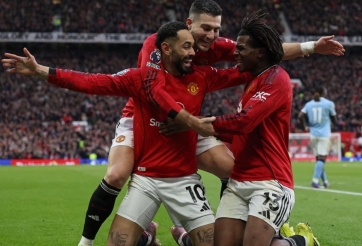 Hàng công thăng hoa, MU vùi dập Man City ở Old Trafford