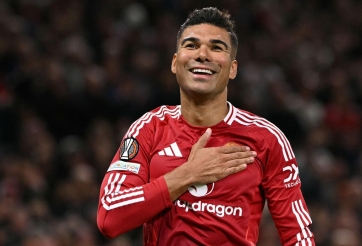 Rời MU tự do, Casemiro tái hợp huyền thoại Đức ở CLB khó tin