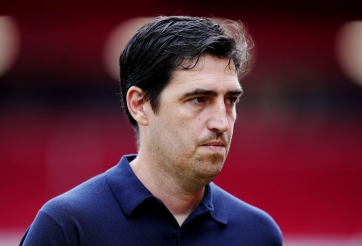 HLV Ngoại hạng Anh nổi giận: 'Chúng tôi không xứng đáng thắng'