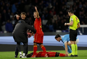 Sao Serie A đột quỵ trên sân, HLV Conte bàng hoàng tột độ