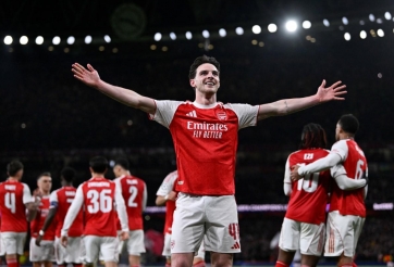 Arsenal đi vào lịch sử Champions League