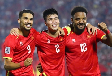 Báo Hàn đồng loạt phát cuồng vì cặp Son - Hên của HLV Kim Sang Sik