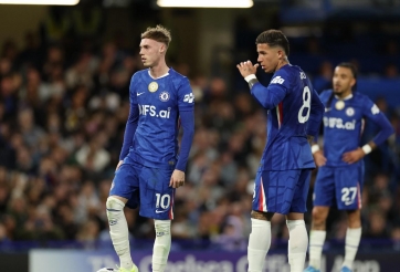 Cạn kiệt kiên nhẫn, Chelsea chốt giá bán tiền vệ 'không thể tin nổi'