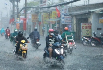 Dự báo thời tiết hôm nay 4/5 trên cả nước: Mưa to diện rộng