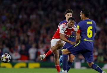 Trực tiếp Arsenal 0-0 Atletico Madrid: Đôi công rực lửa từ đầu