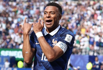 CHÍNH THỨC: Kylian Mbappe lập tức đi vào lịch sử