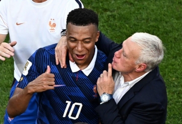 Deschamps: 'Tôi phải cử riêng hai cầu thủ bảo vệ Mbappe'